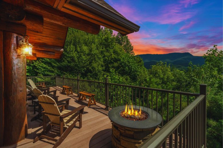 4 Cabins in Gatlinburg That Feel Like They’re Straight Out of a Hallmark Movie